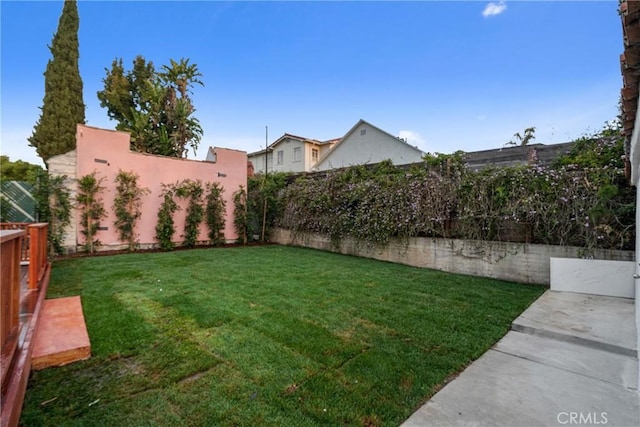 3649 Mount Vernon Dr, View Park, CA 90008 - view of yard