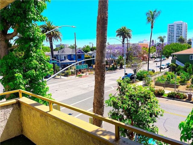 645 Chestnut Ave Unit 202, Long Beach, CA 90802 - view of balcony