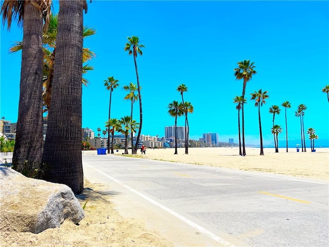 645 Chestnut Ave Unit 202, Long Beach, CA 90802 - view of asphalt road