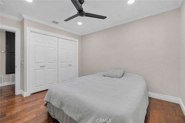732 Hilary Ln, Redlands, CA 92373 - bedroom with baseboards, recessed lighting, hardwood / wood-style floors, a closet, and crown molding