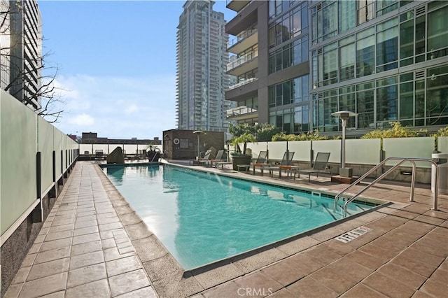 1111 S Grand Ave Unit 702, Los Angeles, CA 90015 - community pool featuring a patio