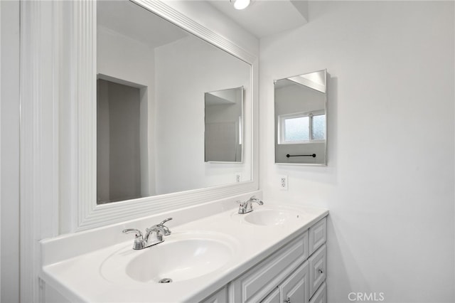 6515 Amigo Ave, Reseda, CA 91335 - bathroom with double vanity