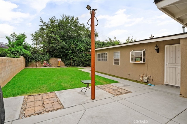 510 Archibald Ct, Colton, CA 92324 - view of patio