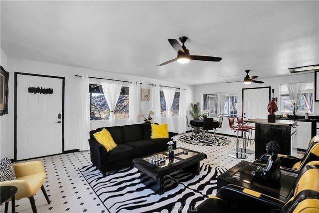 49490 Big Morongo Canyon Rd, Morongo Valley, CA 92256 - living area with ceiling fan and baseboards