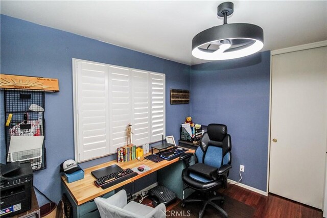7223 Yarnell Rd, Highland, CA 92346 - office space featuring wood finished floors and baseboards