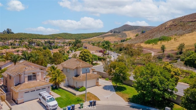 2052 Chenault Pl, Simi Valley, CA 93065 - aerial view of residential area featuring a mountain backdrop