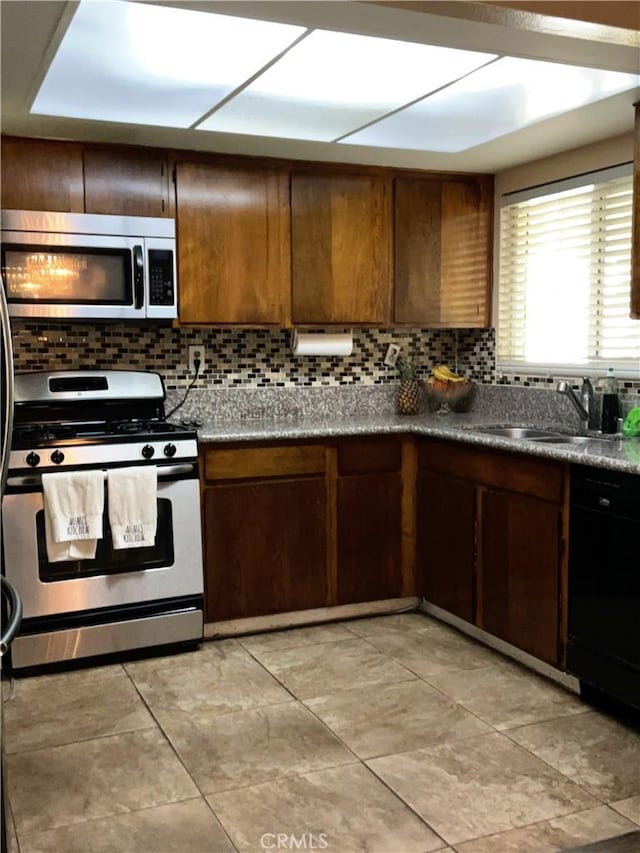 5550 N I St, San Bernardino, CA 92407 - photo 11