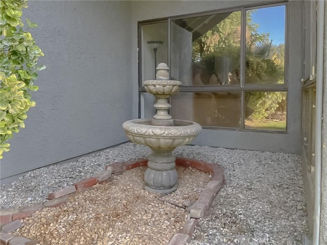 42722 20th St W, Lancaster, CA 93534 - detailed view of stucco siding