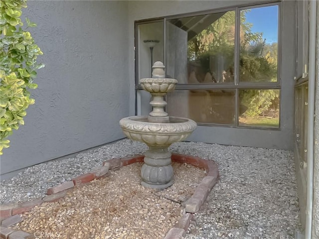 42722 20th St W, Lancaster, CA 93534 - detailed view of stucco siding