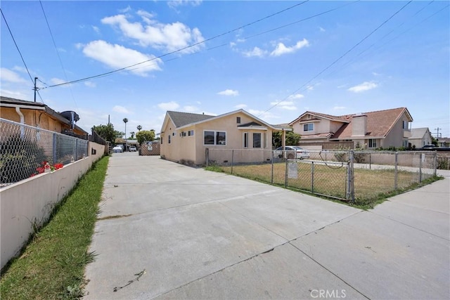 546 E 220th St, Carson, CA 90745 - view of concrete surface with a residential view