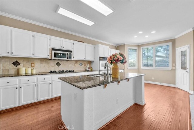 14037 Hollywood Ave, Eastvale, CA 92880 - photo 17