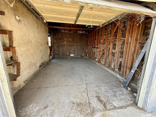 1918 Barstow Rd, Mojave, CA 93501 - view of garage
