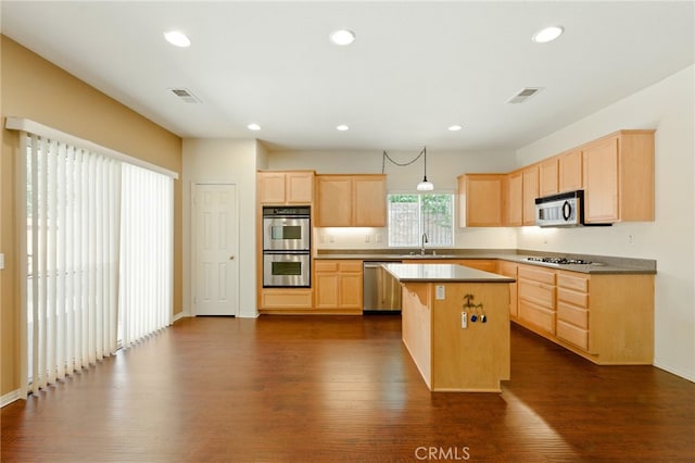 33011 Breighton Wood St, Menifee, CA 92584 - photo 15