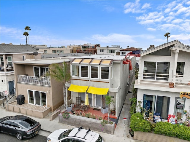 1623 W Balboa Blvd, Newport Beach, CA 92663 - view of property with a residential view