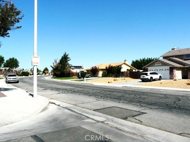 15193 Farmington St, Hesperia, CA 92345 - photo 74