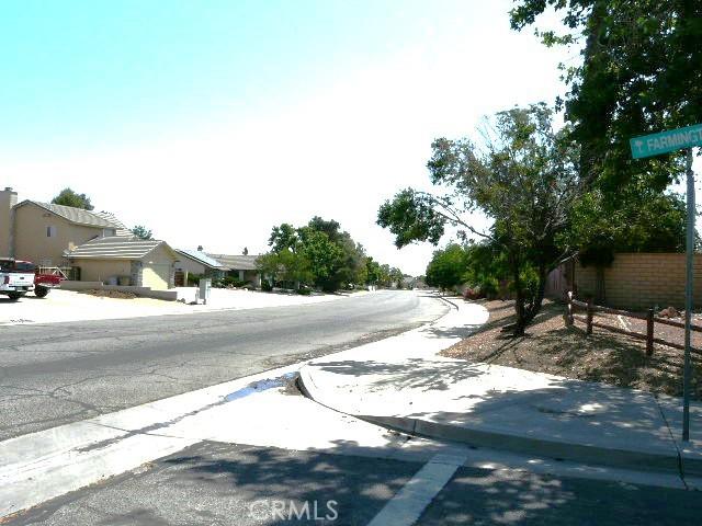 15193 Farmington St, Hesperia, CA 92345 - photo 73
