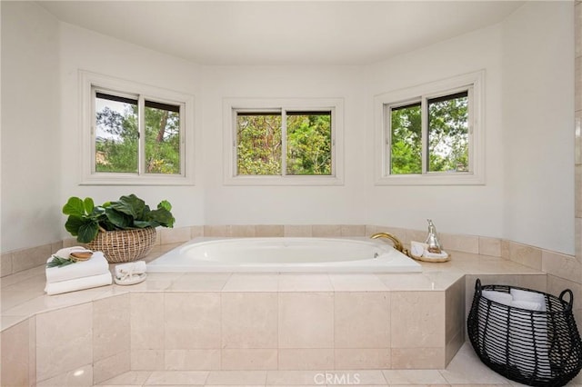 32022 Via Pavo Real, Coto De Caza, CA 92679 - bathroom featuring a bath and healthy amount of natural light