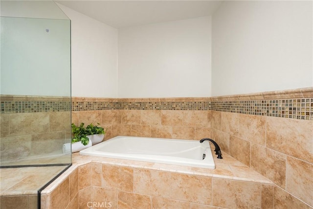 32022 Via Pavo Real, Coto De Caza, CA 92679 - bathroom featuring a bath