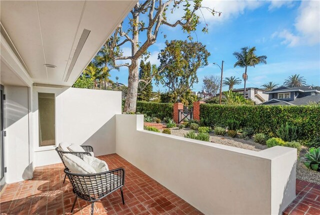 432 Holly St, Laguna Beach, CA 92651 - view of patio