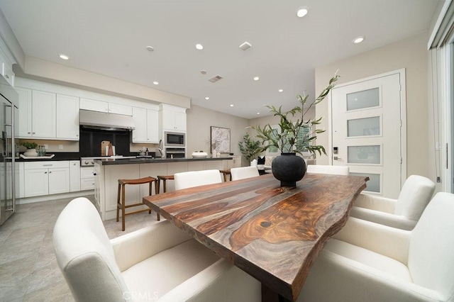 109 Pitch, Irvine, CA 92618 - dining area featuring recessed lighting