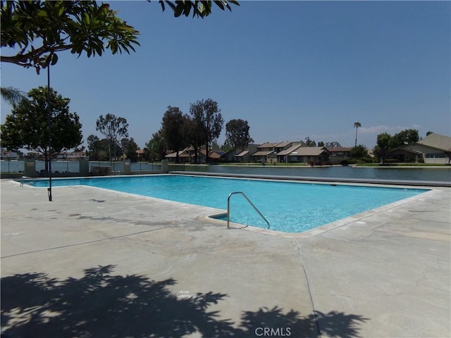 1598 Border Ave Unit H, Corona, CA 92882 - community pool with a patio area and a residential view