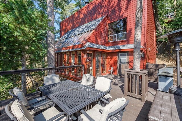 1370 Calgary Dr, Lake Arrowhead, CA 92352 - wooden deck with outdoor dining space and grilling area