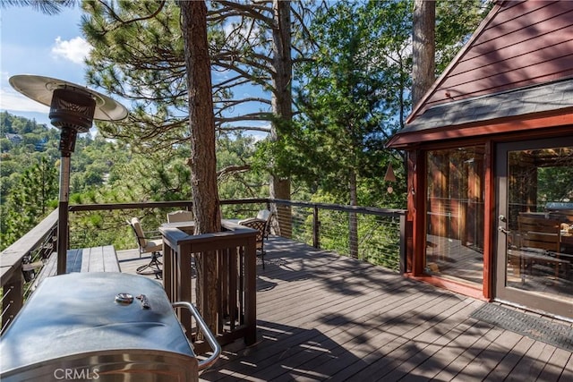 1370 Calgary Dr, Lake Arrowhead, CA 92352 - deck featuring outdoor dining area and grilling area