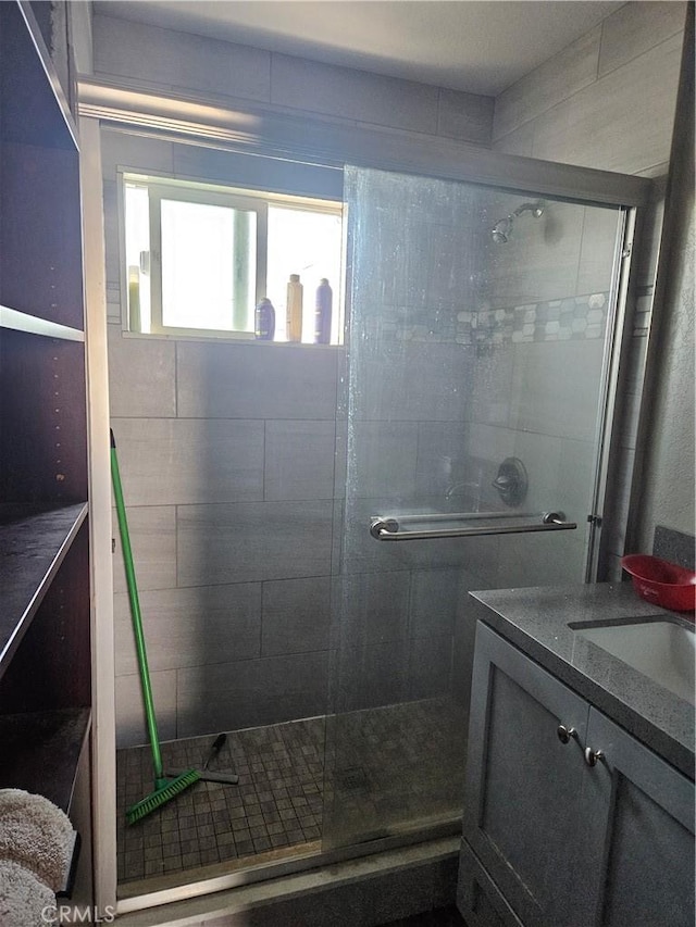 923 S Alma Ave, Los Angeles, CA 90023 - photo 9
