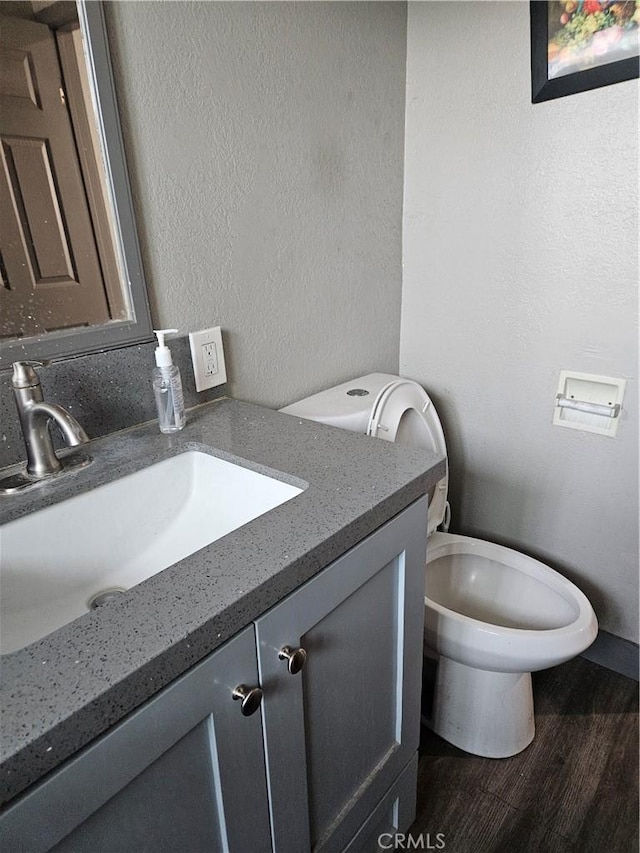 923 S Alma Ave, Los Angeles, CA 90023 - photo 11