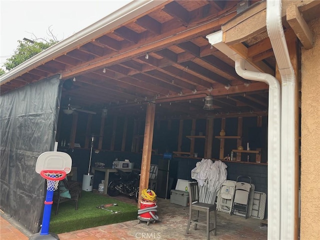 2730 Walnut St, Huntington Park, CA 90255 - exterior space