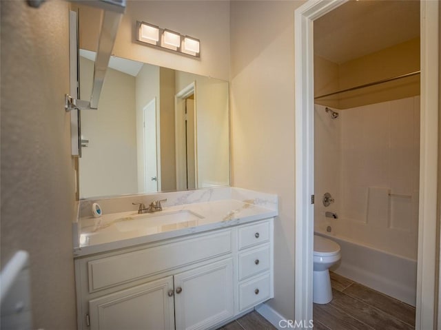 369 Chaumont Cir, Lake Forest, CA 92610 - full bathroom with wood finished floors, vanity, and shower / bath combination