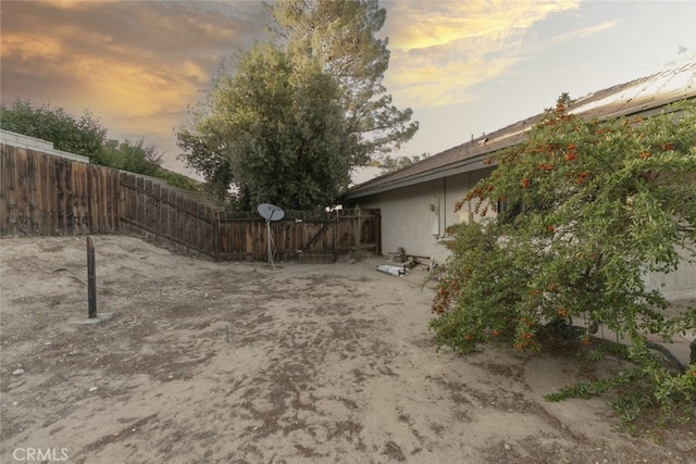 19355 Tomahawk Rd, Apple Valley, CA 92307 - view of yard