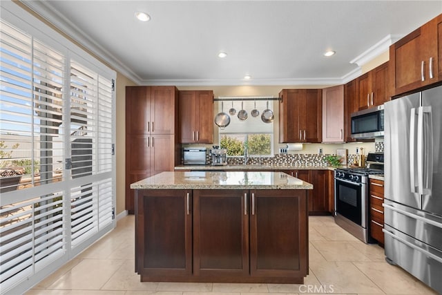 27711 Adonis Ln, Canyon Country, CA 91351 - photo 22