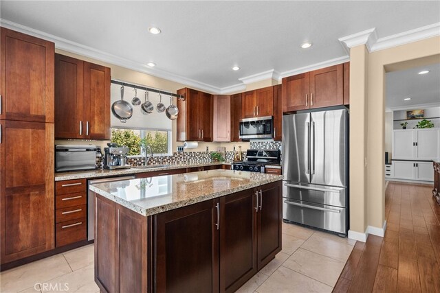 27711 Adonis Ln, Canyon Country, CA 91351 - photo 23