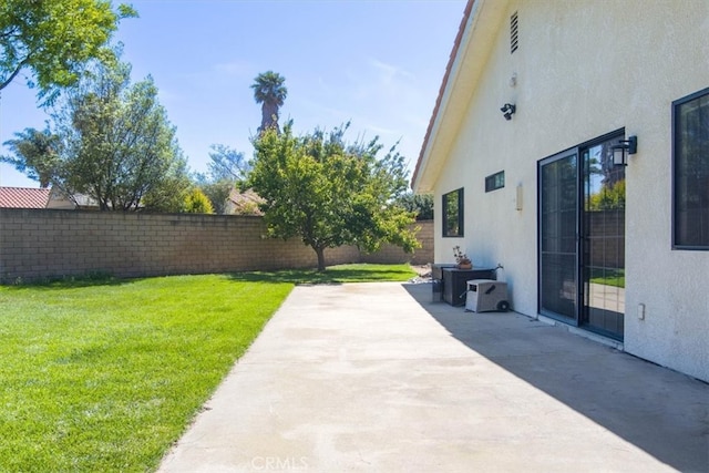 312 Crystal Cir, Lompoc, CA 93436 - view of yard with a patio