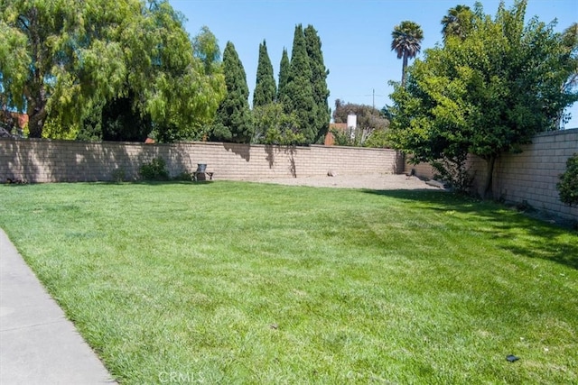 312 Crystal Cir, Lompoc, CA 93436 - view of yard