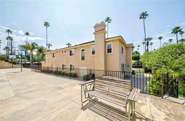 211 Franklin Ave, Redlands, CA 92373 - view of property's community featuring a patio