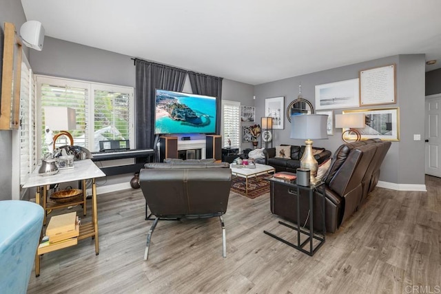 4520 Tarantella Ln, San Diego, CA 92130 - living area featuring light wood finished floors and baseboards