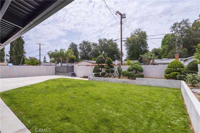 22940 Sherman Way, West Hills, CA 91307 - view of yard featuring a patio