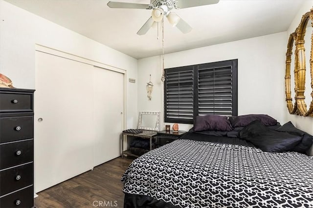 31488 Hallwood Ct, Menifee, CA 92584 - bedroom featuring dark wood-style flooring, a ceiling fan, and a closet