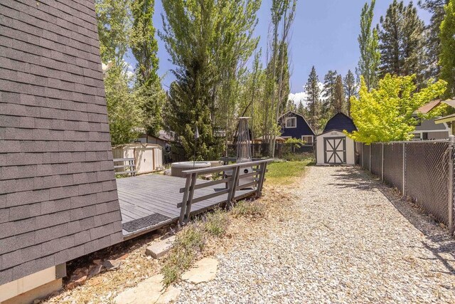 1012 E Fairway Blvd, Big Bear City, CA 92314 - photo 17