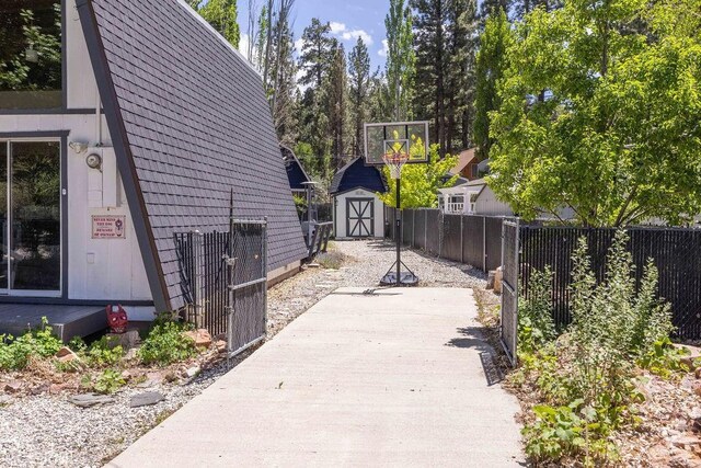 1012 E Fairway Blvd, Big Bear City, CA 92314 - photo 24