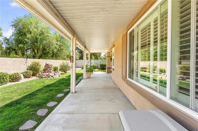 1574 Litchfield Ct, Banning, CA 92220 - view of patio