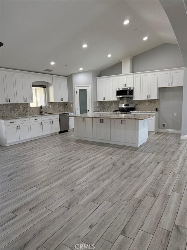 5920 Bandicoot Trl, Hesperia, CA 92345 - photo 15