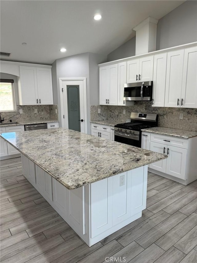 5920 Bandicoot Trl, Hesperia, CA 92345 - photo 13