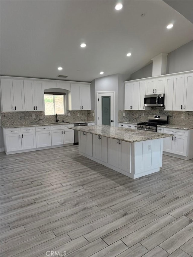 5920 Bandicoot Trl, Hesperia, CA 92345 - photo 5
