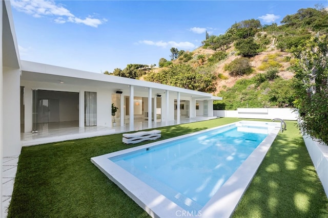 1046 N Hillcrest Rd, Beverly Hills, CA 90210 - view of pool featuring a patio area