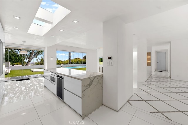 1046 N Hillcrest Rd, Beverly Hills, CA 90210 - view of patio with exterior kitchen