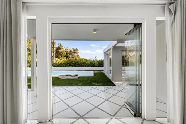 1046 N Hillcrest Rd, Beverly Hills, CA 90210 - entryway featuring plenty of natural light