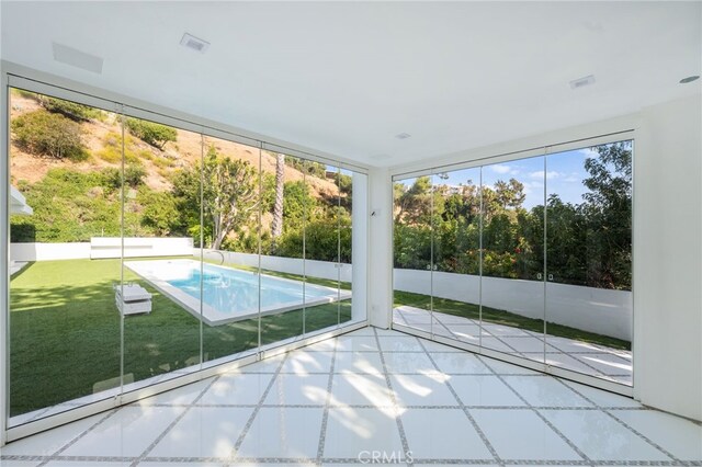 1046 N Hillcrest Rd, Beverly Hills, CA 90210 - photo 66